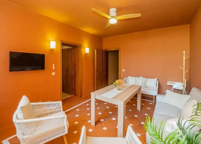 Cubo's & Parking Jardines De Don Carlos Appartement